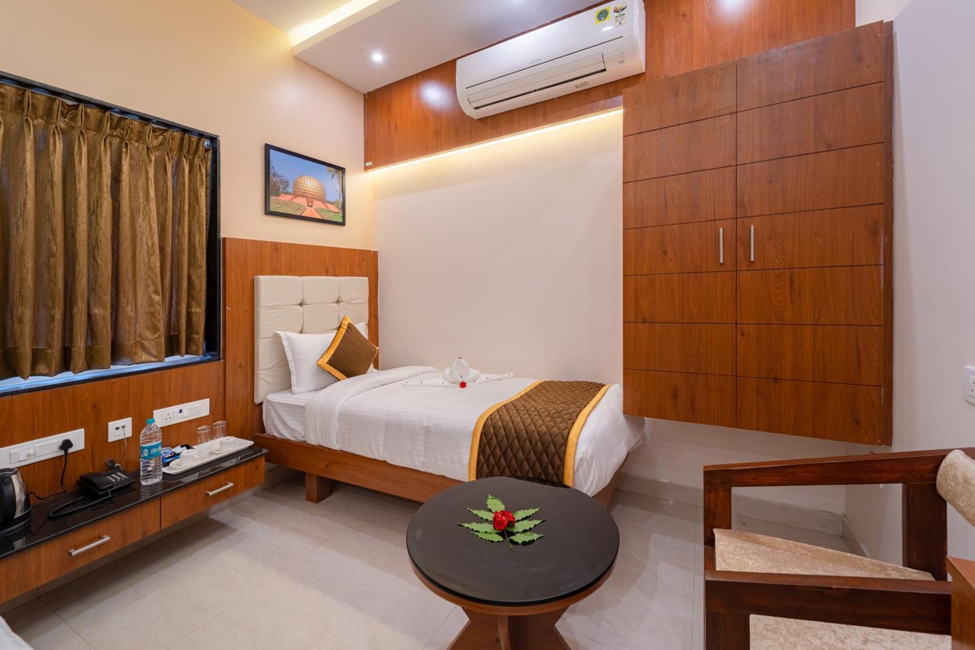 Welcome Grand Residency Pondicherry Exterior foto